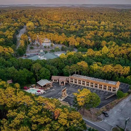 Stonegate Lodge King Bed Wifi Roku Tv Salt Water Pool Room #203 Eureka Springs Εξωτερικό φωτογραφία