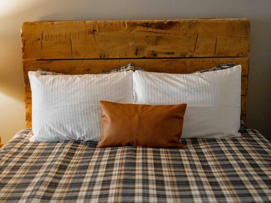 Stonegate Lodge King Bed Wifi Roku Tv Salt Water Pool Room #203 Eureka Springs Εξωτερικό φωτογραφία