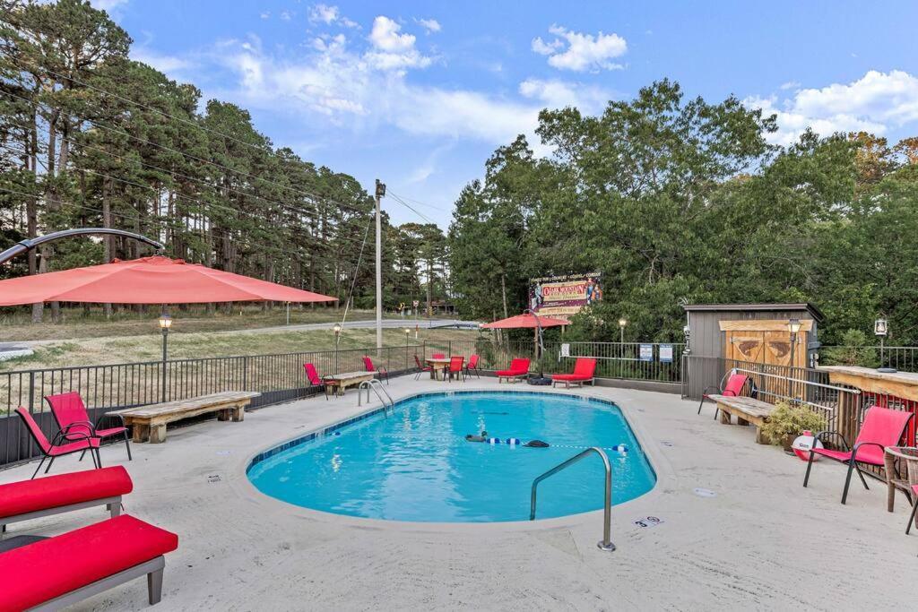 Stonegate Lodge King Bed Wifi Roku Tv Salt Water Pool Room #203 Eureka Springs Εξωτερικό φωτογραφία